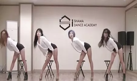Fuck 진짜 우크라이나어 포르노 VK 그녀의 음모로 큰 딜
