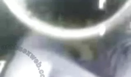 가슴,아마추어,으로,보라색,장난감, 실제르 해변에서